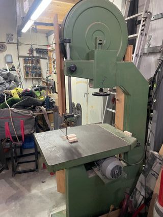 Serradora de carpintería S.N. 600