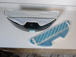 Depósito y mopas robot Conga Cecotec serie 1390