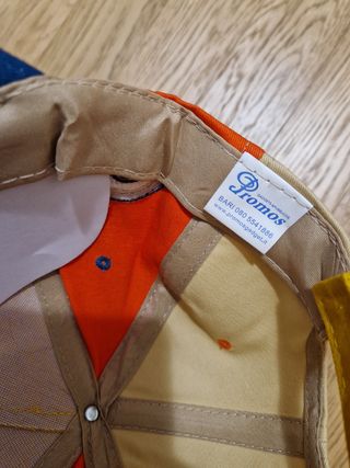 Cappellino Power and Strength multicolor nuovo