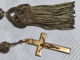 Cordón antiguo comunión con crucifijo