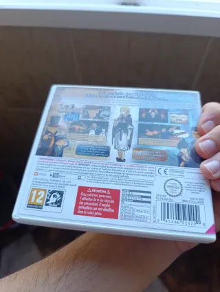 Profesor Layton vs Phoenix Wright 3DS