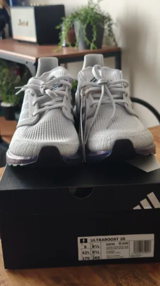 Adidas Ultraboost 20 ISS Grises