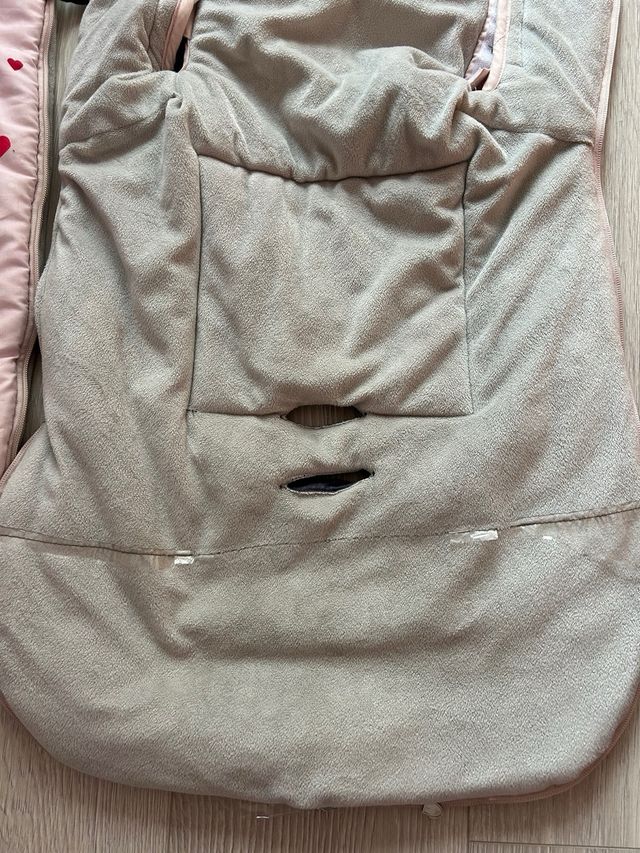 Saco para silla de bebé rosa