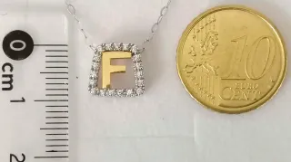 Collana in oro 18kt con iniziale F