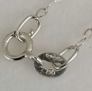 Collana in oro 18kt con iniziale F