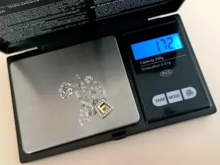 Collana in oro 18kt con iniziale F