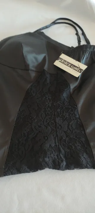 Corpiño negro con cremallera y pedrería