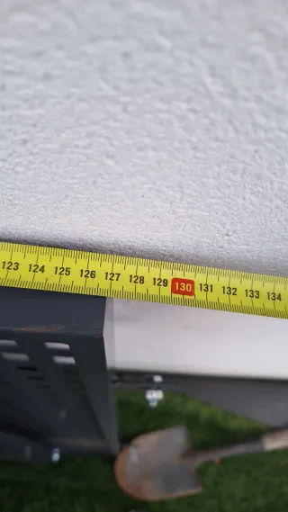 Valla metálica perforada