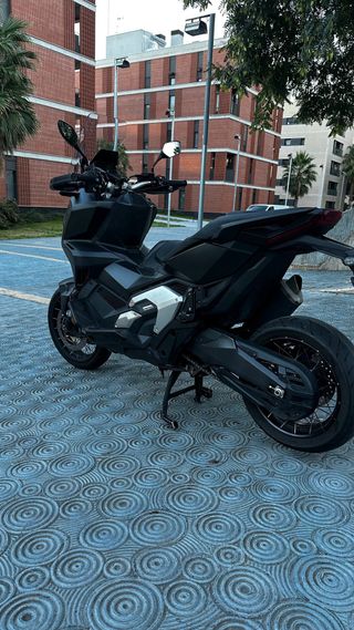 Honda X-ADV 750 Negro Mate