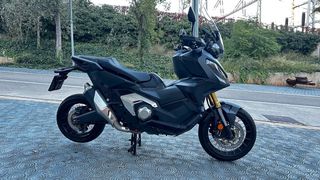 Honda X-ADV 750 Negro Mate