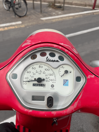 Vespa Piaggio LX 125