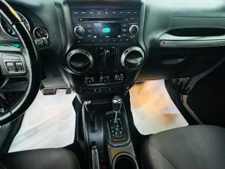 Jeep Wrangler Unlimited 2.8 CRD Sport AUTOMATICO