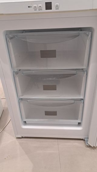 Congelador Vertical Liebherr G-1223-21 F