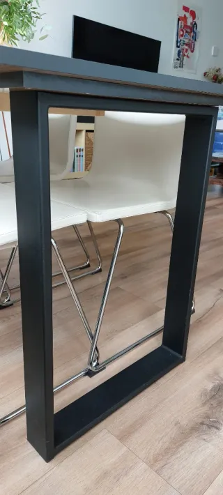 Mesa comedor madera y metal