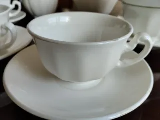 Juego de té La Cartuja de Sevilla.