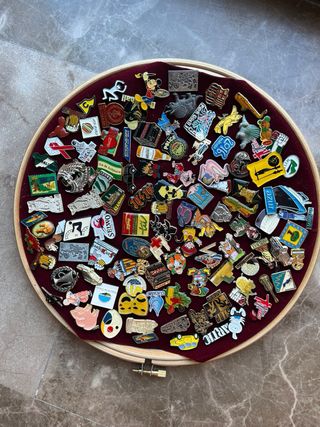 Lote de Pins Colección Años 70 a 2000!!