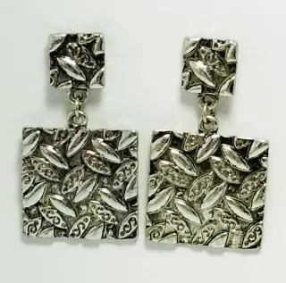 Pendientes Ref: 1019. cuadrados plata vieja.