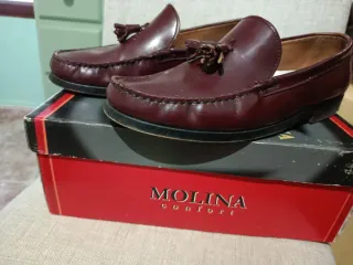 Mocasines Molina granates con Tassel