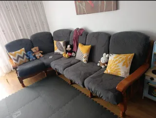 Sofá rústico madera y tela