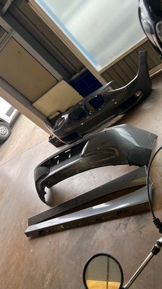 Defensa delantera, trasera y taloneras