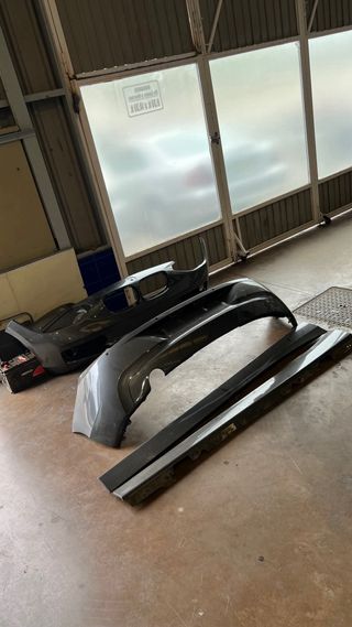 Defensa delantera, trasera y taloneras