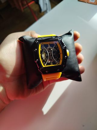 Reloj style Richard Amarillo 40 mm
