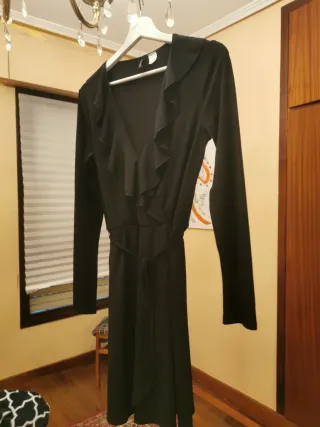 Vestido negro manga larga 40
