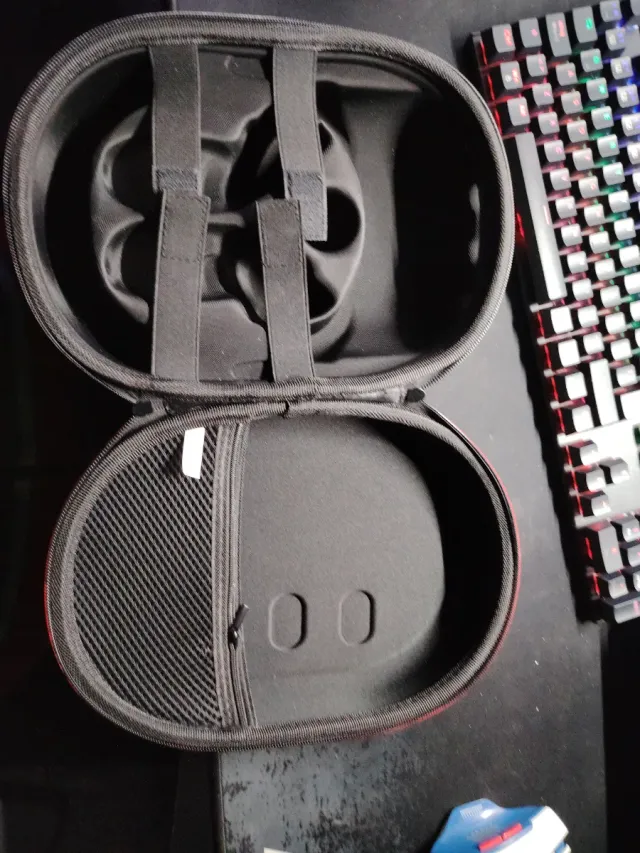 Funda dura Meta Quest 3