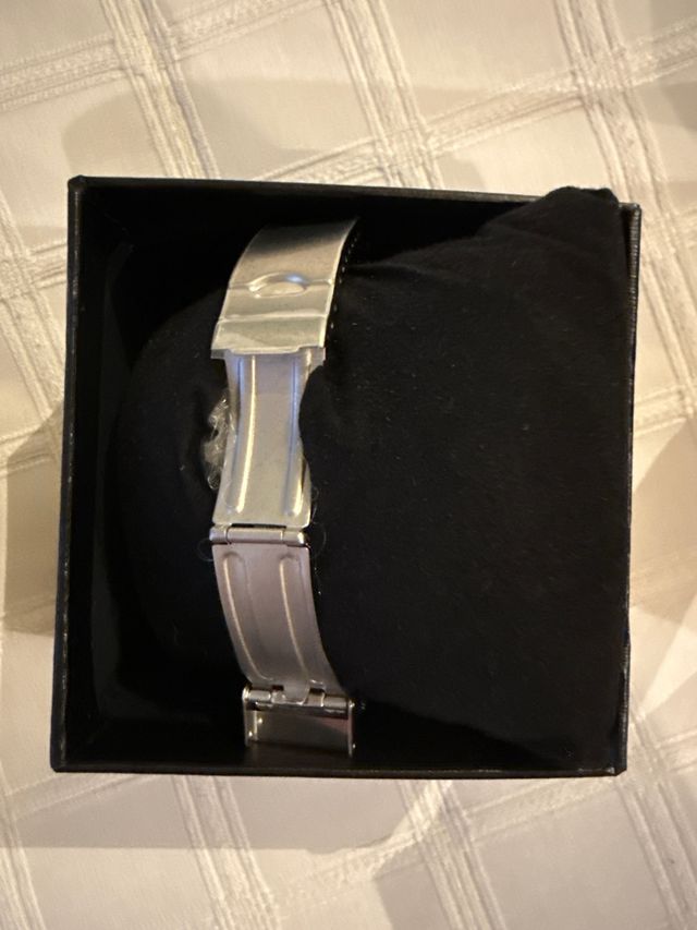 Reloj Time Force Plata y Blanco