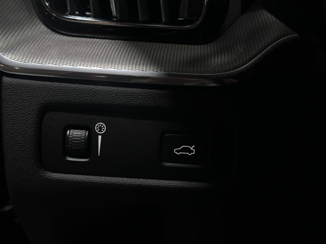 Volvo XC60 2021 B5 AWD