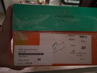 Zapatos de piel negros para caballero