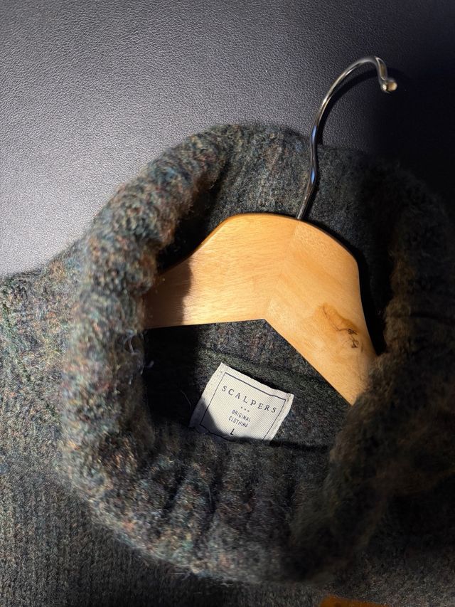 Jersey de punto cuello alto Scalpers