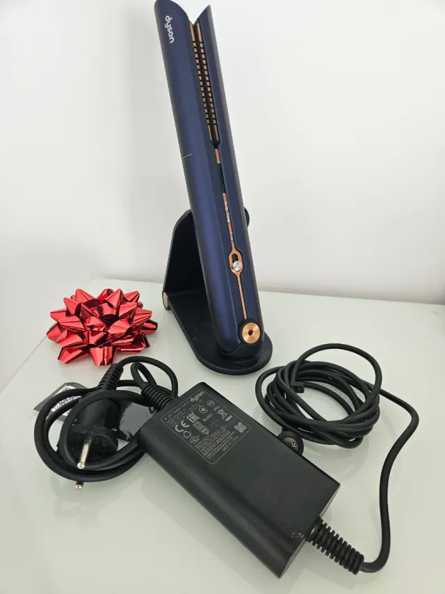 Plancha de pelo Dyson azul y dorado