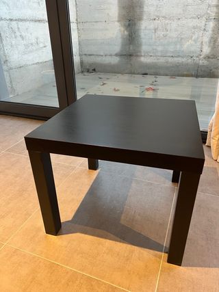 Mesa auxiliar Ikea negra