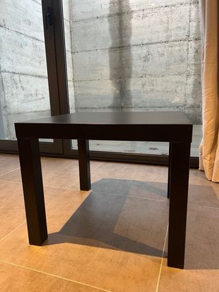 Mesa auxiliar Ikea negra