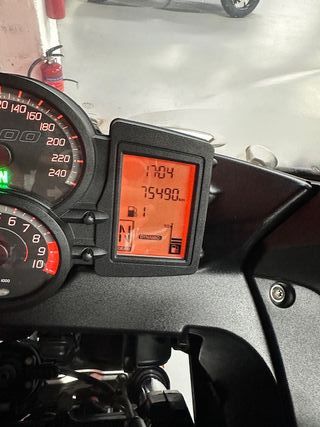 BMW F 800 GT DEL AÑO 2017 !!! MUY CUIDADA Y MIMADA