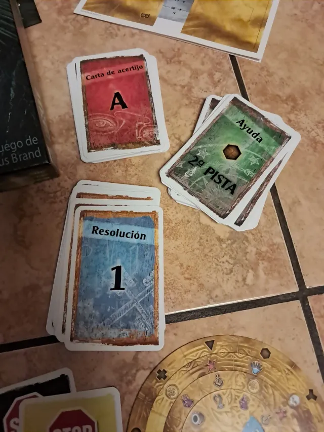 Juego de mesa EXIT: La isla olvidada