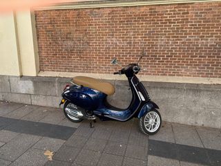 Vespa Primavera 50 KM0 Azul