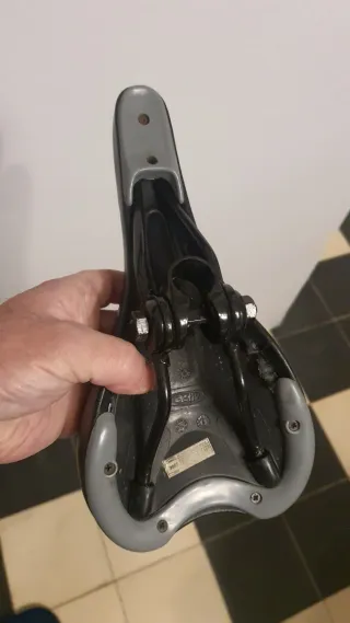 Sillín Bicicleta Montaña Negro