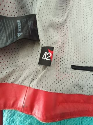Chaqueta Moto Dainese Roja y Blanca