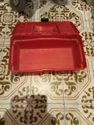 Caja de herramientas y accesorios