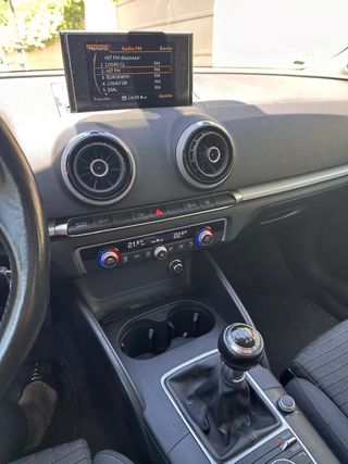 AUDI A3 Sportback 1.4 TFSI S line edition