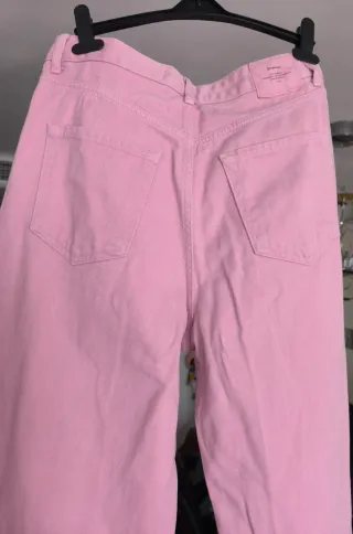 Pantalón wide leg rosa Stradivarius