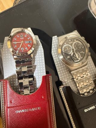 Relojes Swatch Correa piel y acer 45€ cada unidad.