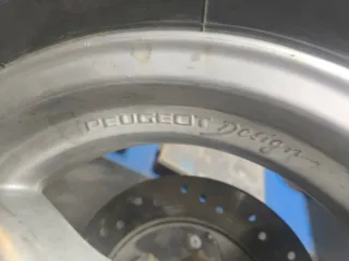 Rueda Peugeot Buxy