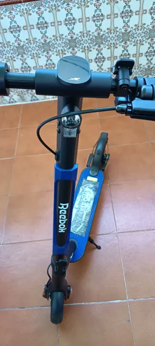 Patinete Eléctrico Reebok Azul