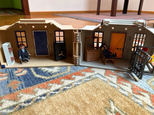 Playmobil Comisaría y Banco Plegable