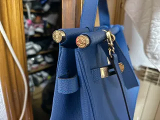 Bolso Hermès Azul con detalles dorados