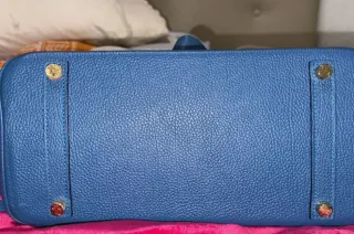 Bolso Hermès Azul con detalles dorados