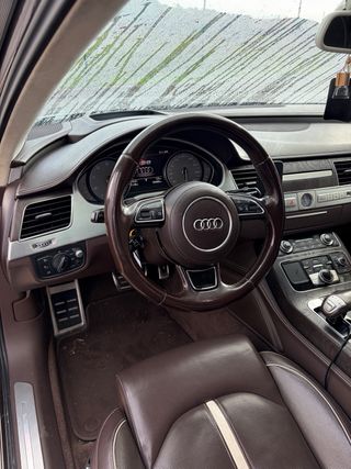 Audi S8